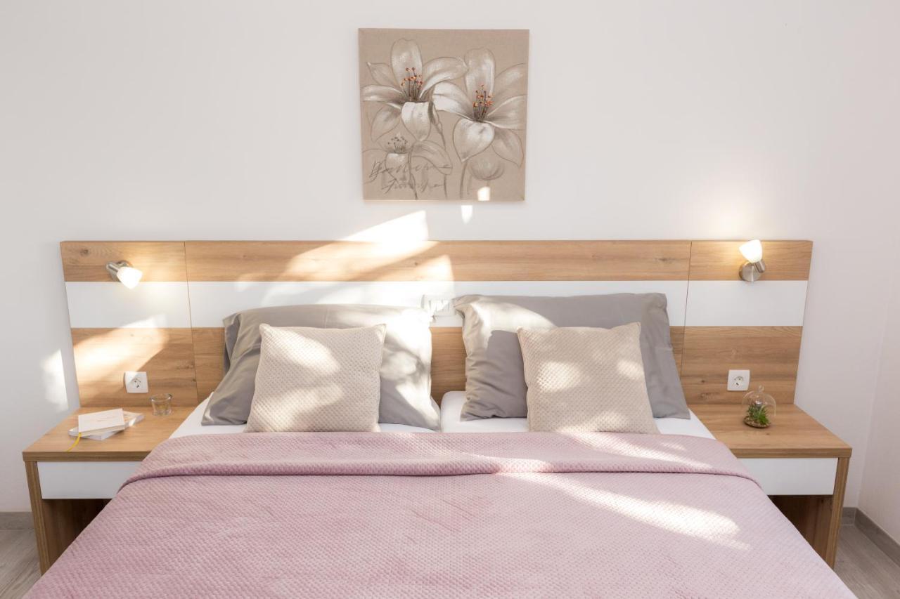 Apartmani Villa Paulo Stari Grad Kültér fotó