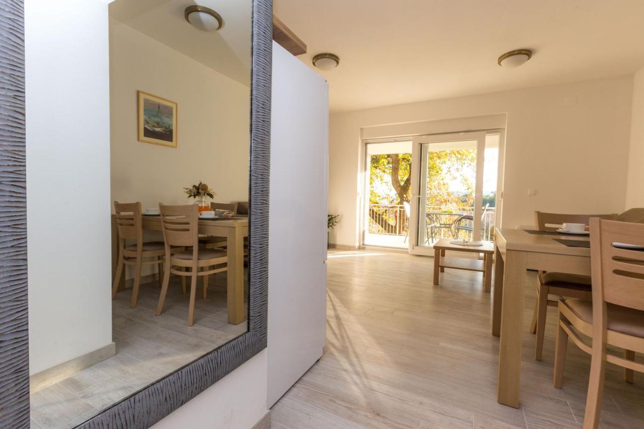 Apartmani Villa Paulo Stari Grad Kültér fotó