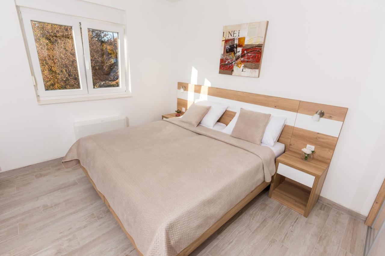 Apartmani Villa Paulo Stari Grad Kültér fotó