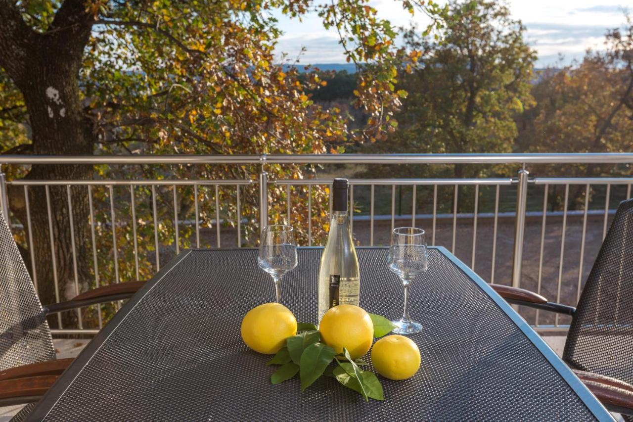 Apartmani Villa Paulo Stari Grad Kültér fotó