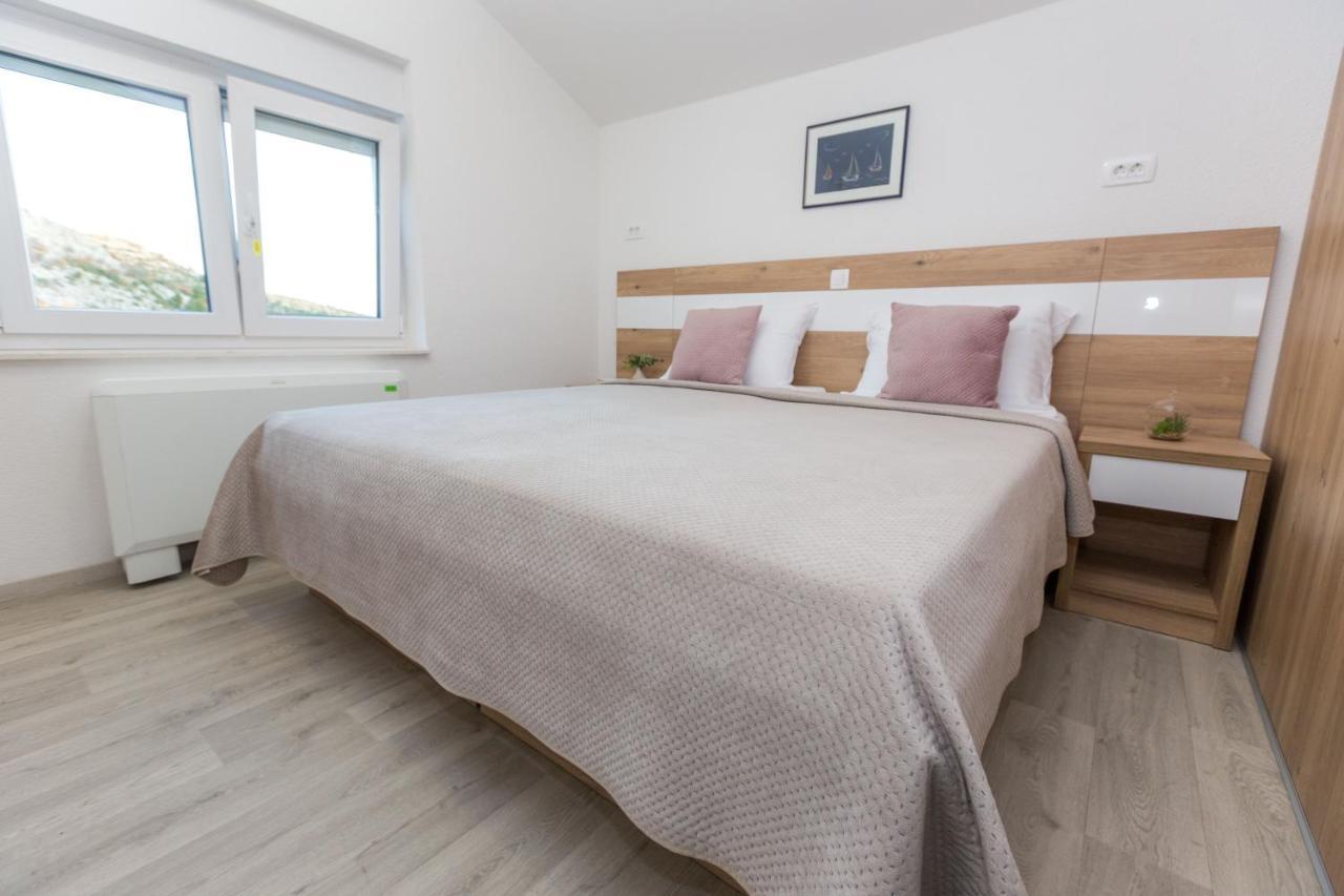 Apartmani Villa Paulo Stari Grad Kültér fotó