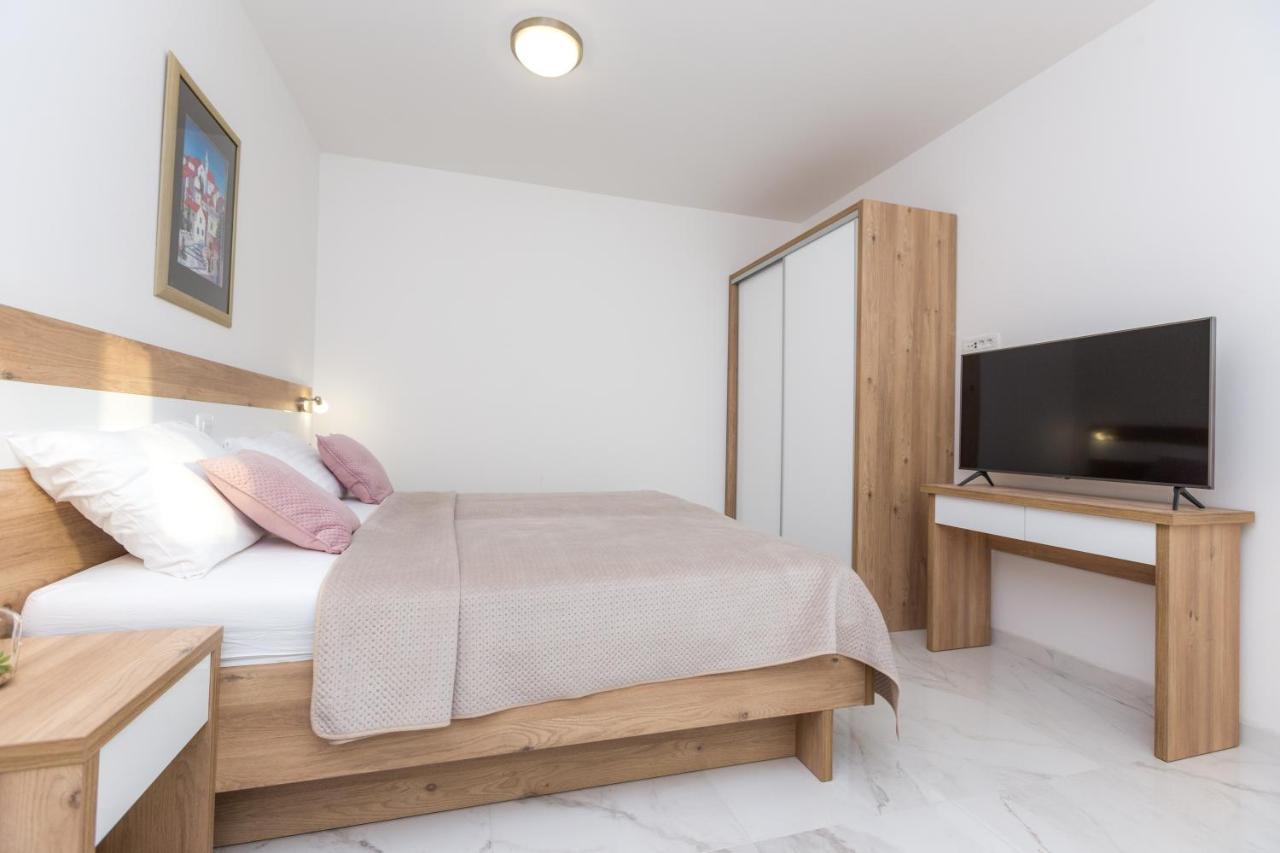 Apartmani Villa Paulo Stari Grad Kültér fotó